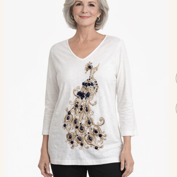 Chico's Tops - 🆕 Chico’s Peacock Bling smooth scoop top, 3/4 sleeve in ecru